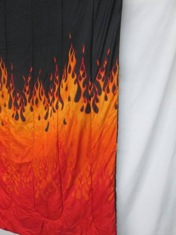 Alcove Hot Stuff Comforter Set - Twin