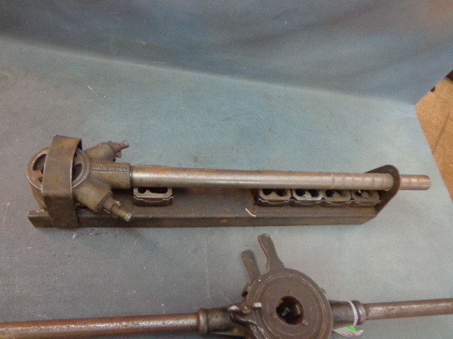 Craftsman Pipe Threaders