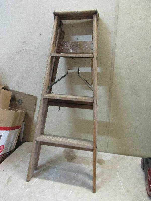 Step Ladder