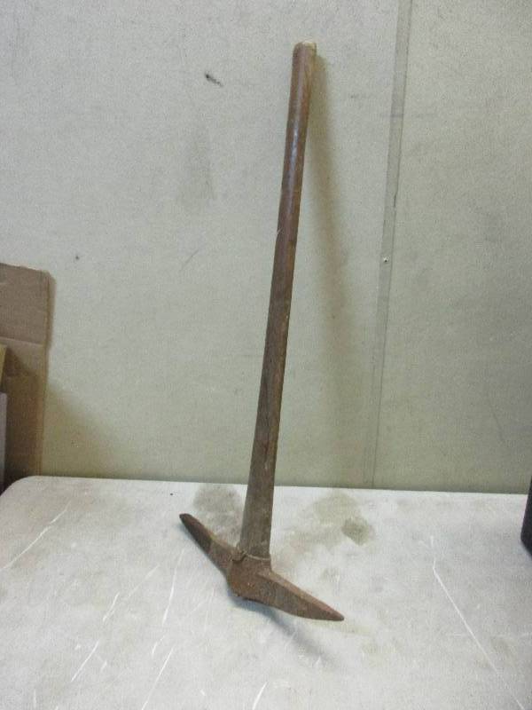 Pick axe