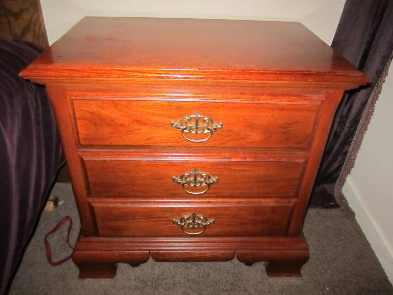 American Drew wood bedside stand, 2...