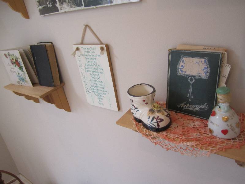 Vintage books and dcor...