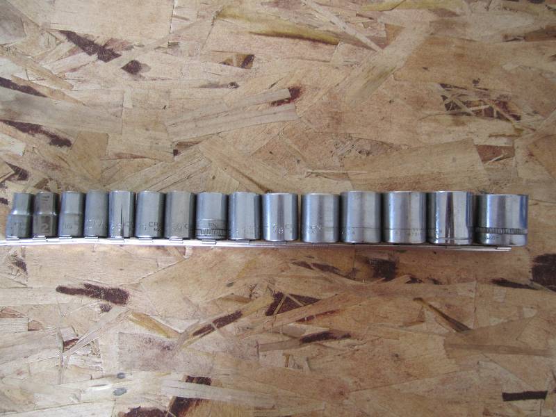 Rail of Craftsman sockets, 716 - 1...
