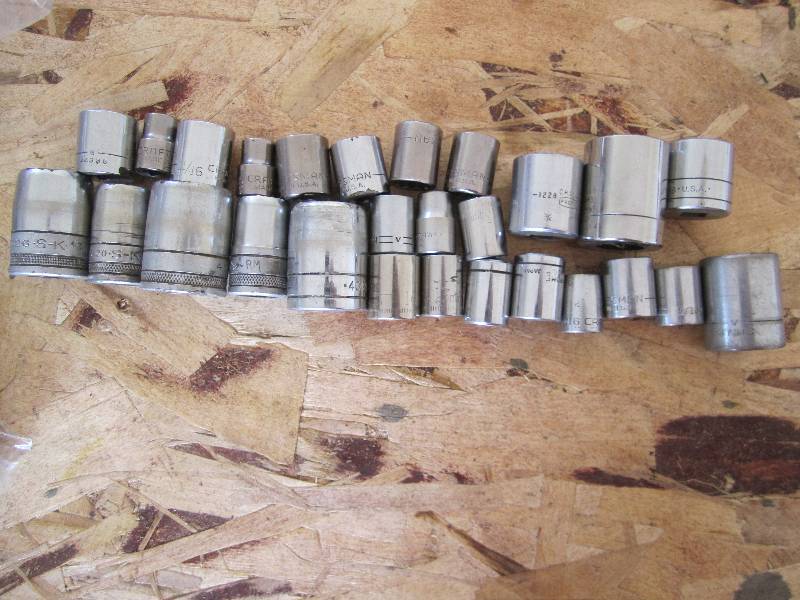 Lot of assorted sockets...