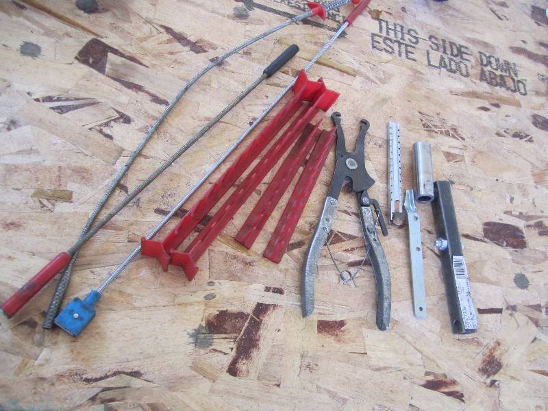 Lot of tools, and flex neck magnet ...