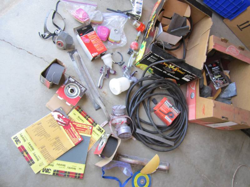 Lot of vehicle spray painting equip...