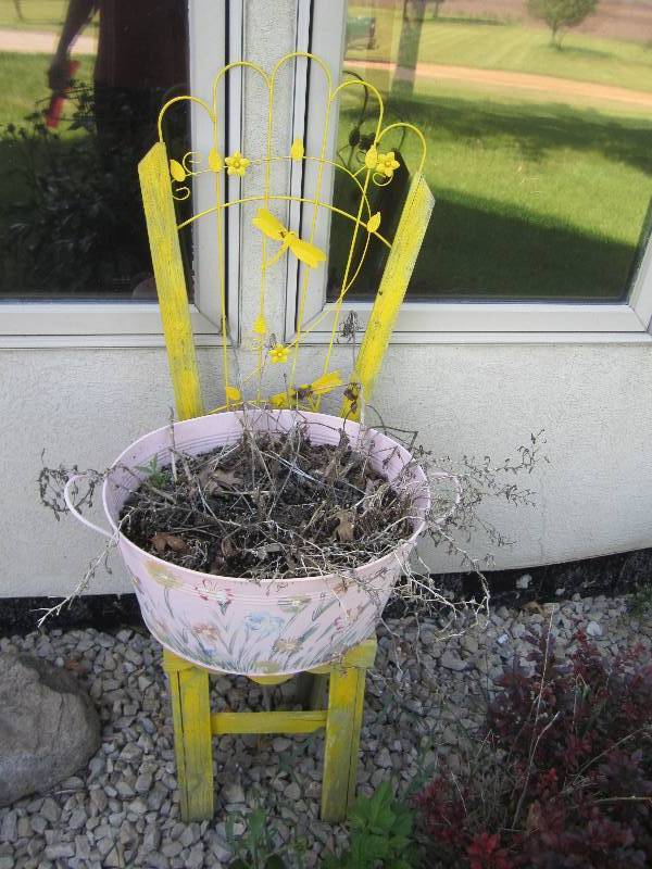 Wood chair and planter...