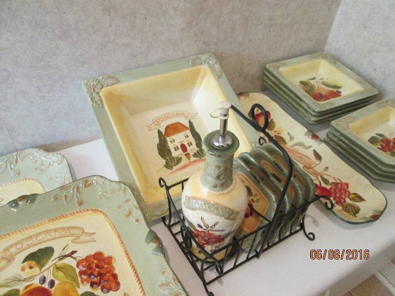 4 Piece Tuscana set, excellent condition