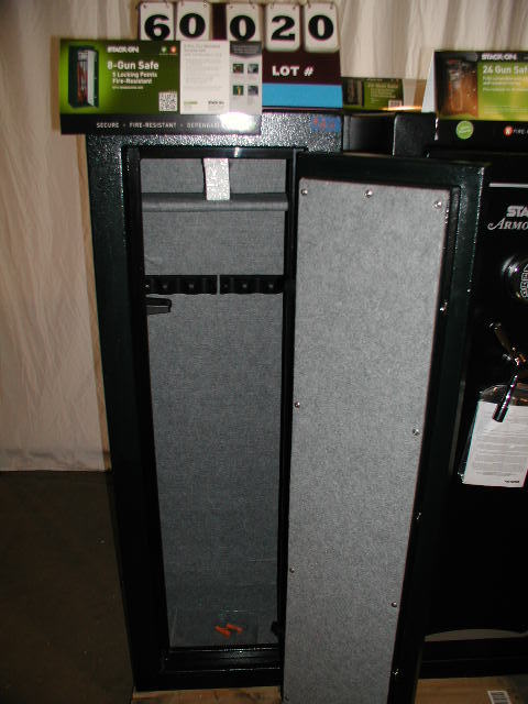 FS Series 8 Gun Combination Safe