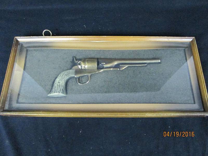 lot 23 image: Turner Wall Accessory Pistol Shadow Box