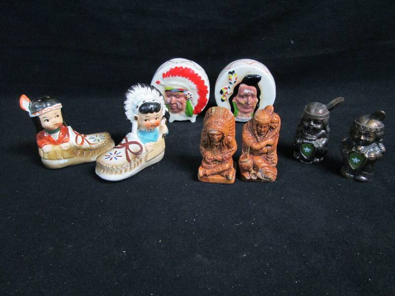 lot 208 image: Indian Sal & Pepper Shakers