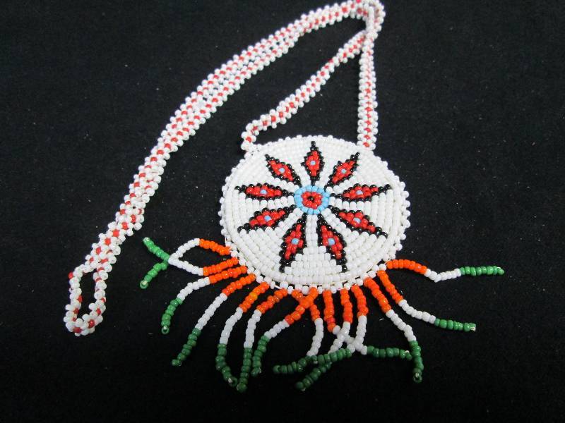 lot 216 image: White Souvenir Beaded Necklace