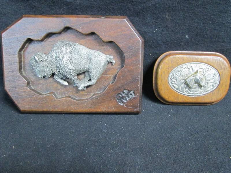 lot 235 image: Paper Weights