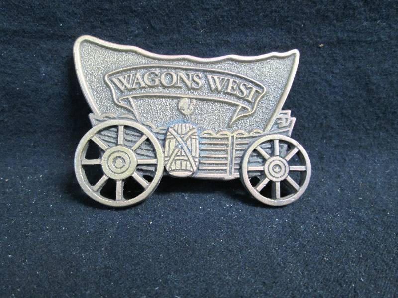lot 236 image: Bronze Wagon Paper Weight
