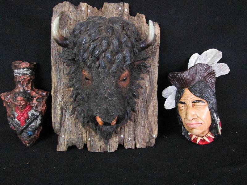 lot 276 image: 3D Buffalo & Chalk Ware