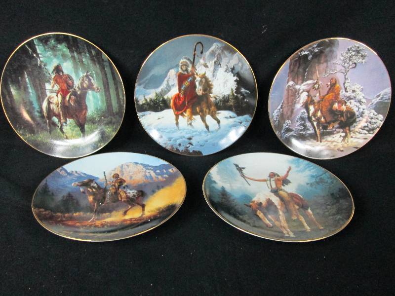 lot 297 image: Mystic Warriors Plate Collection