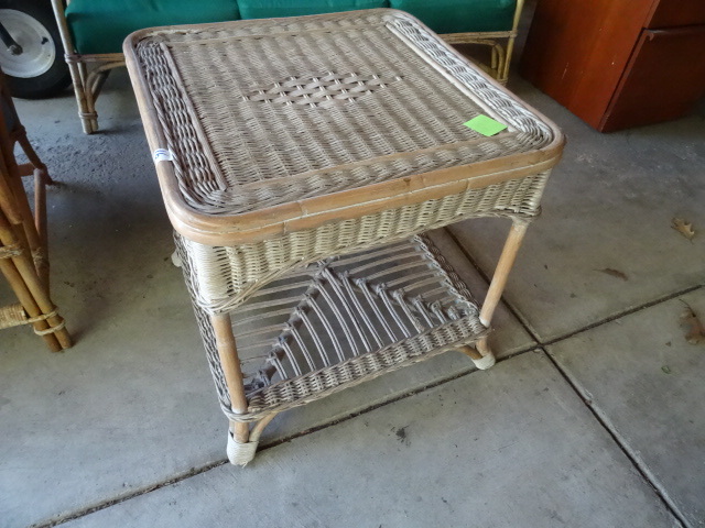 End table