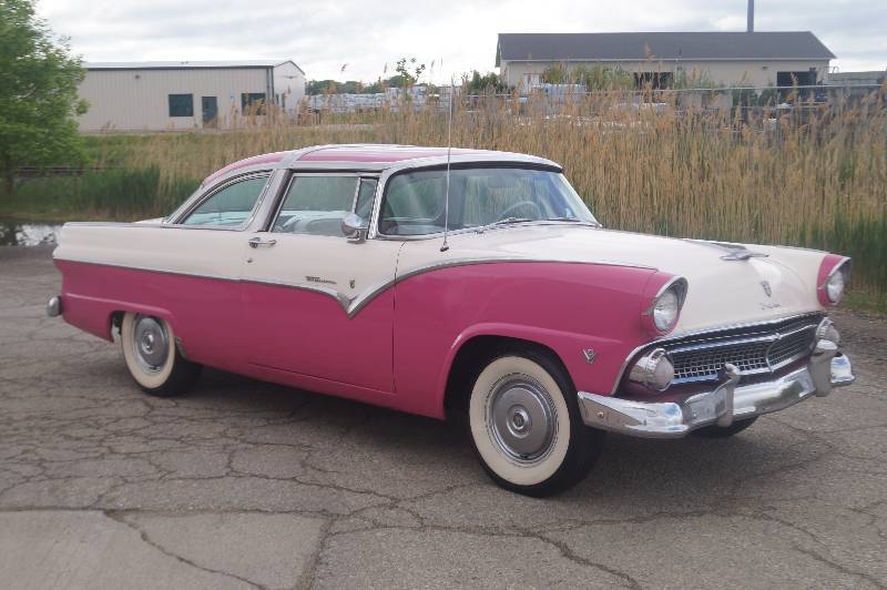 1955 Ford Fairlane Crown Victoria