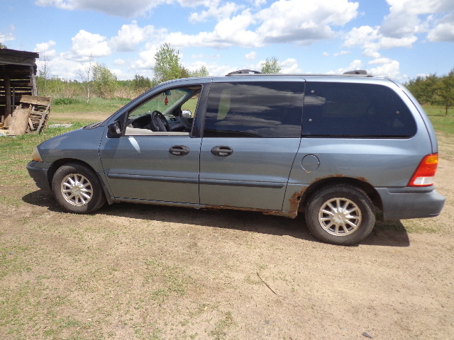 lot 5 image: 2000 Ford ES Windstar