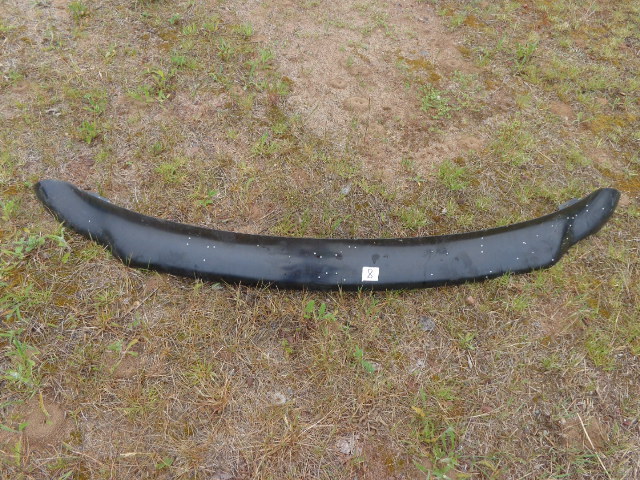 lot 8 image: Ford Bug Deflector