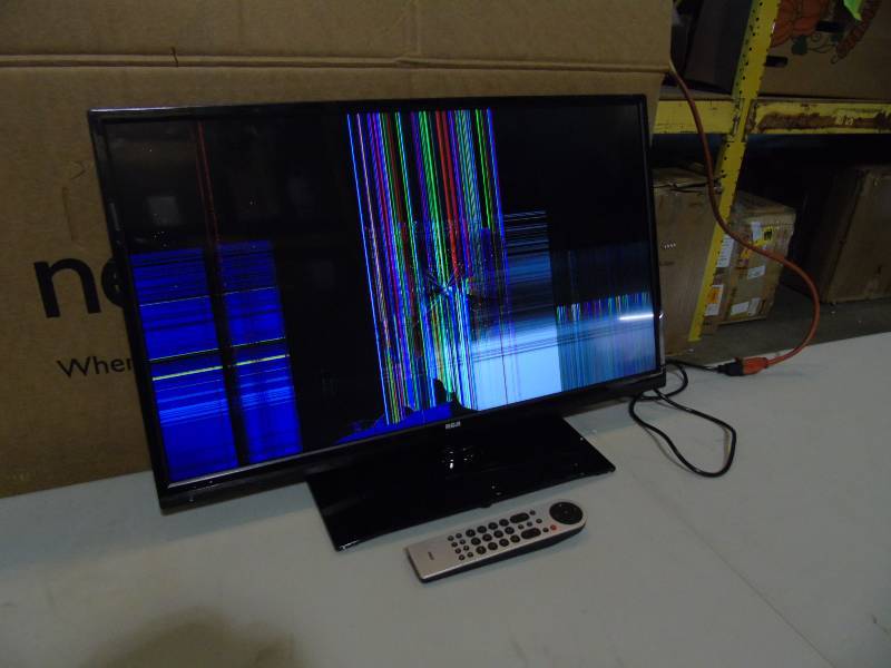 lot 3 image: RCA 32 720p LED TV