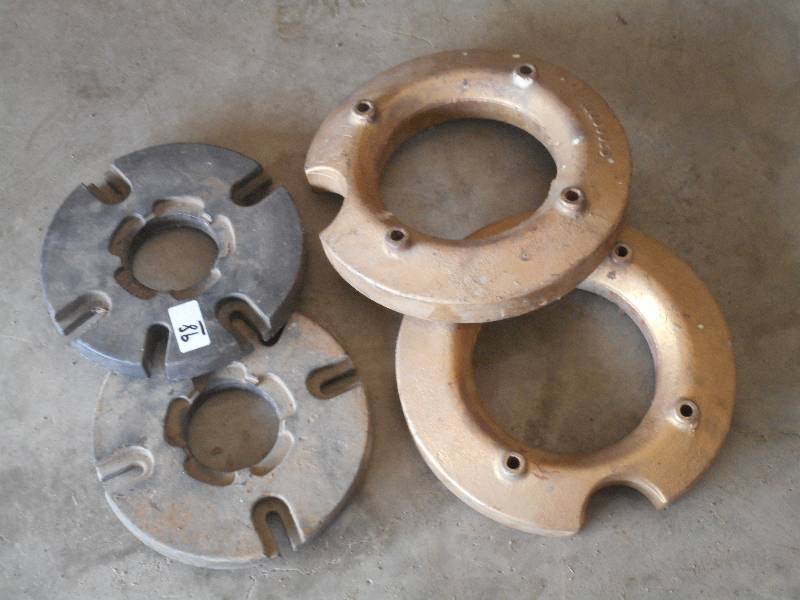 lot 98 image: (2) Sets Of Lawn Tractor Wheel Weig...