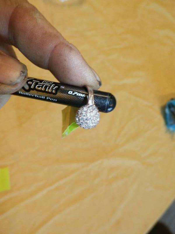 Ladies costume ring