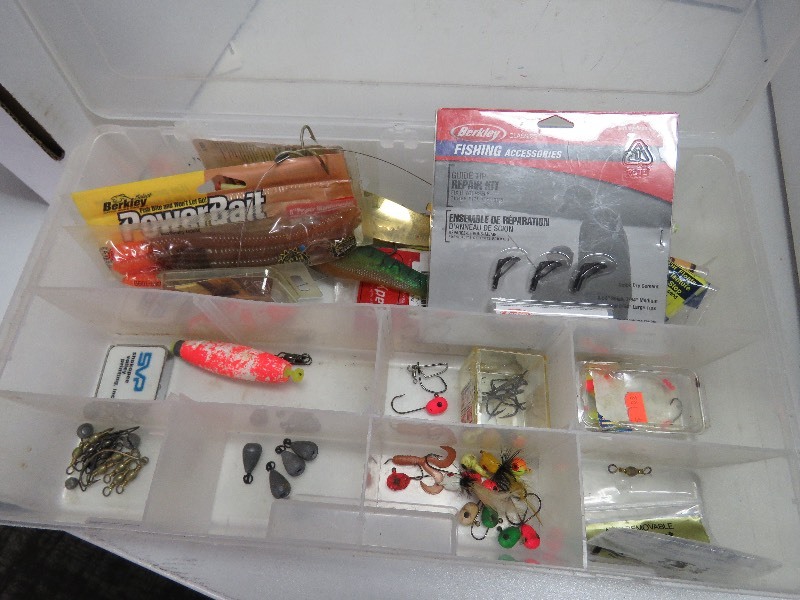 lot 3 image: Fishing Lot