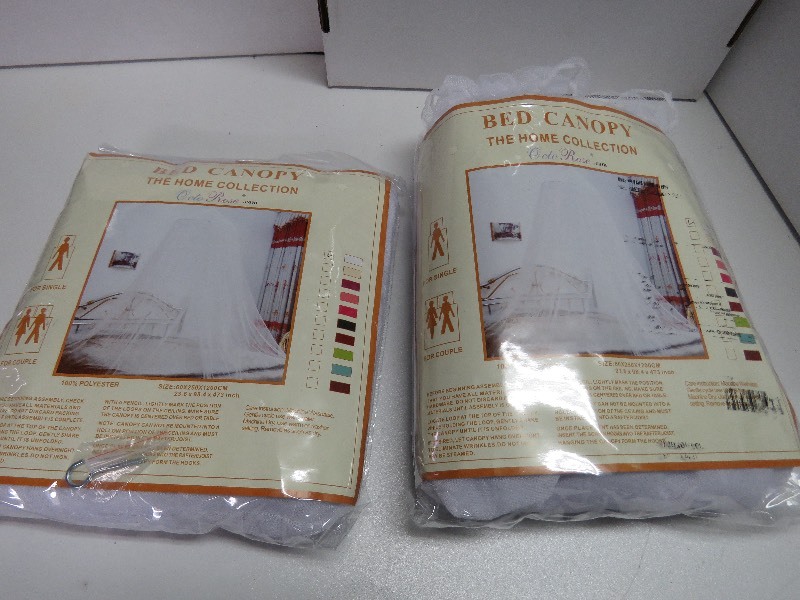 lot 10 image: Bed Canopy