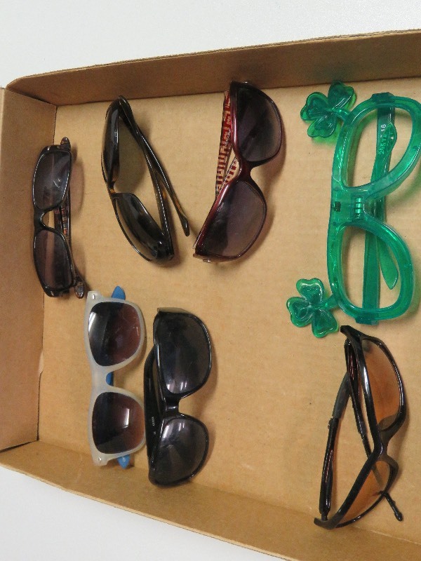 lot 18 image: Sunglass Lot