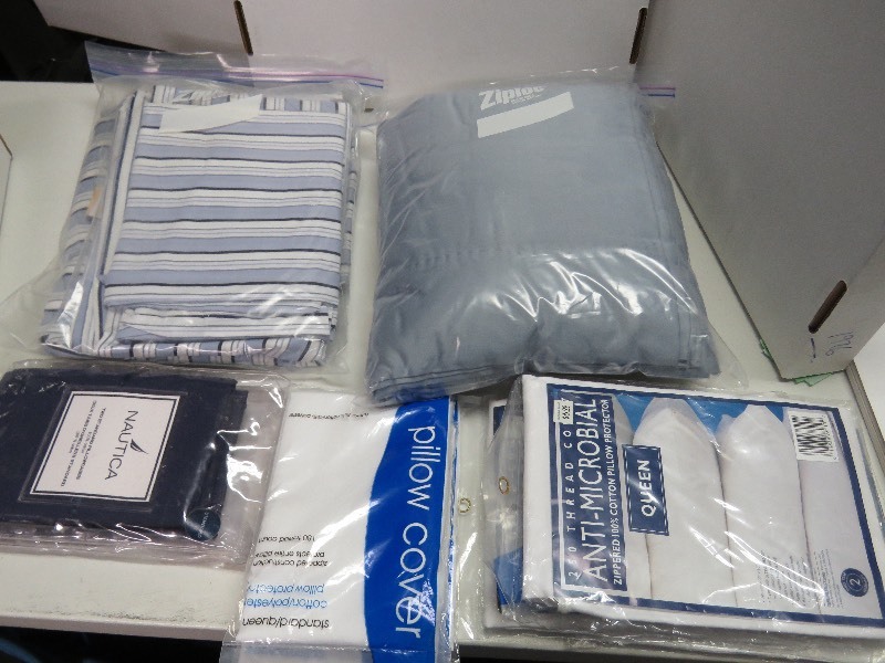 lot 21 image: Bedding Lot