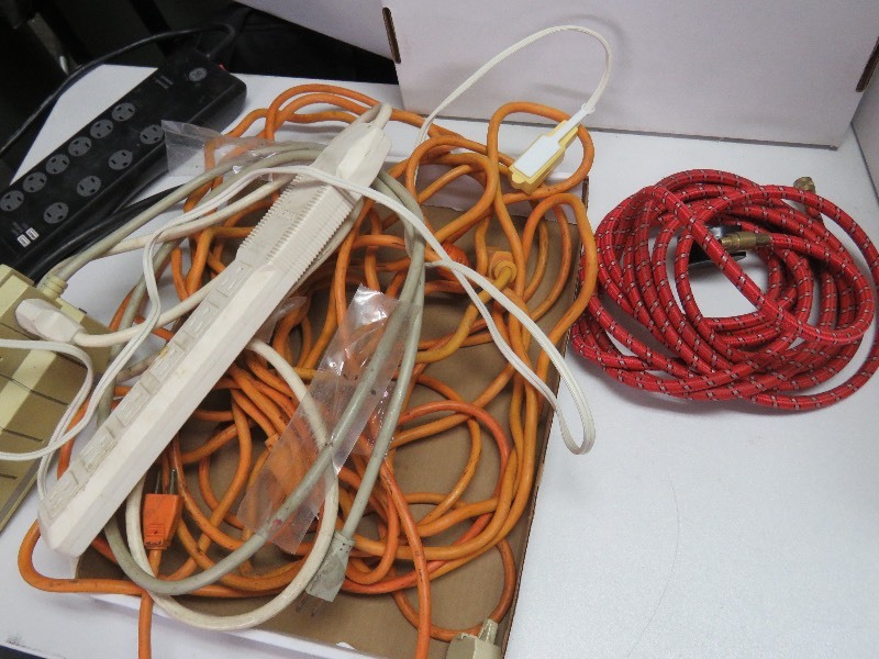 lot 25 image: Garage Lot