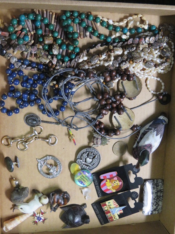 lot 44 image: JewelryDcor Lot