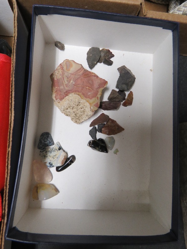 lot 65 image: Agate Lot