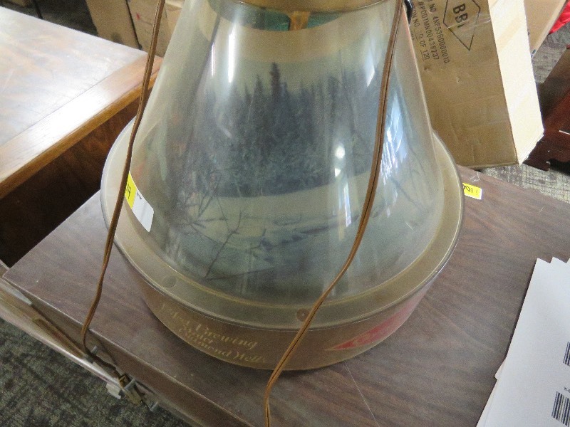 lot 114 image: Vintage Grain Belt Hanging Light