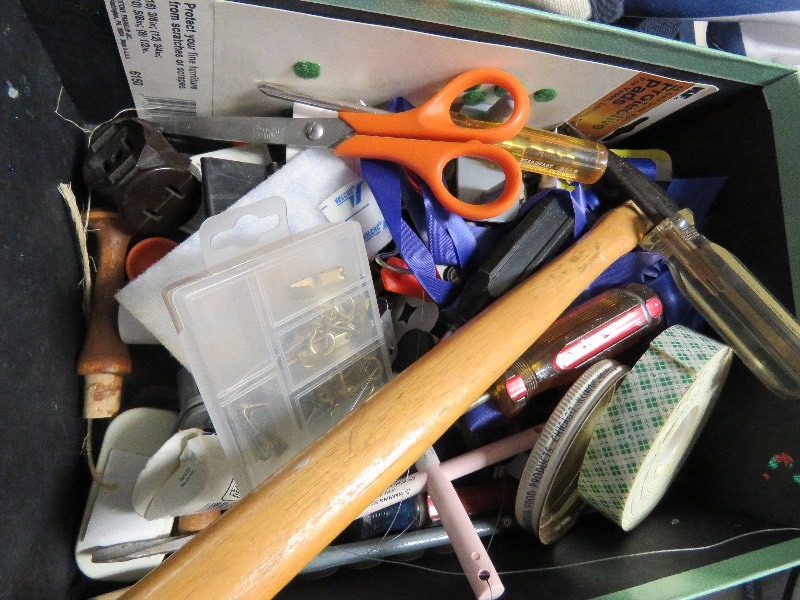 lot 133 image: Craft Lot