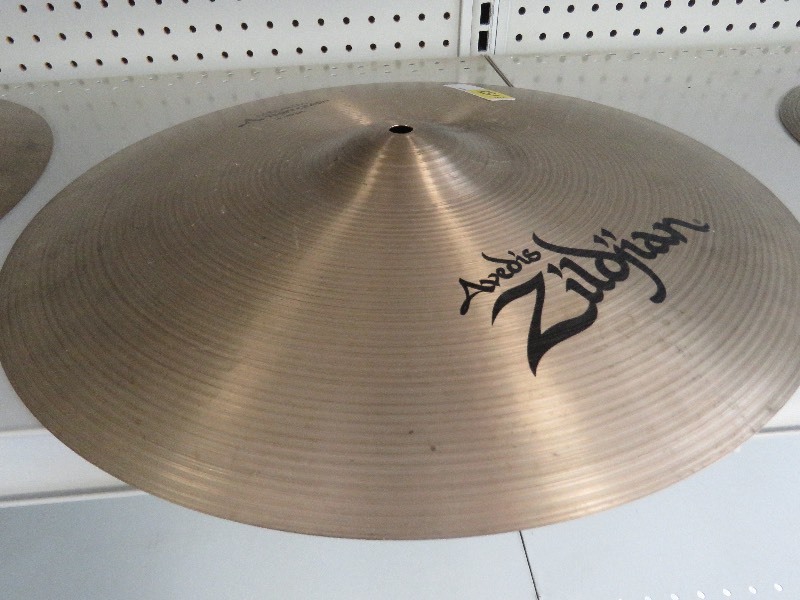 lot 158 image: Zildjian Cymbal