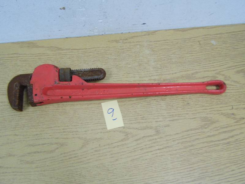 Pipe Wrench 24