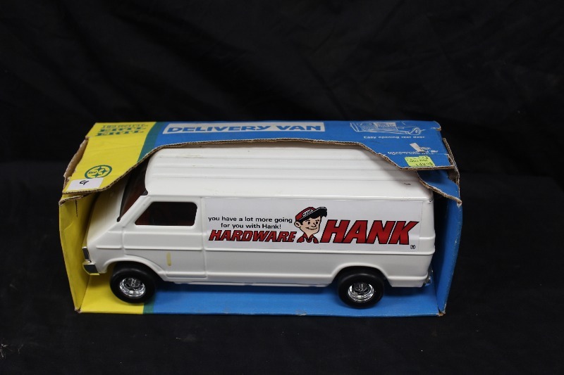 ERTL Hardware Hank Delivery Van