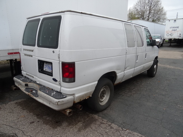2003 Ford E350 van