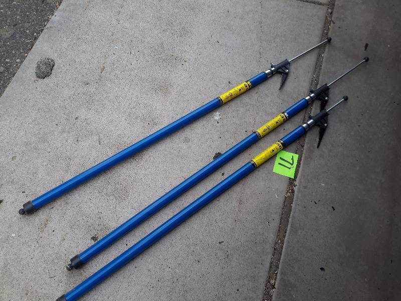 lot 71 image: 3 Telescoping Support poles.  45in - 121 in