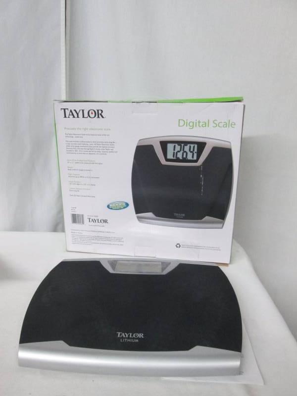 lot 40 image: Taylor Lithium Electronic Digital Bath Scale