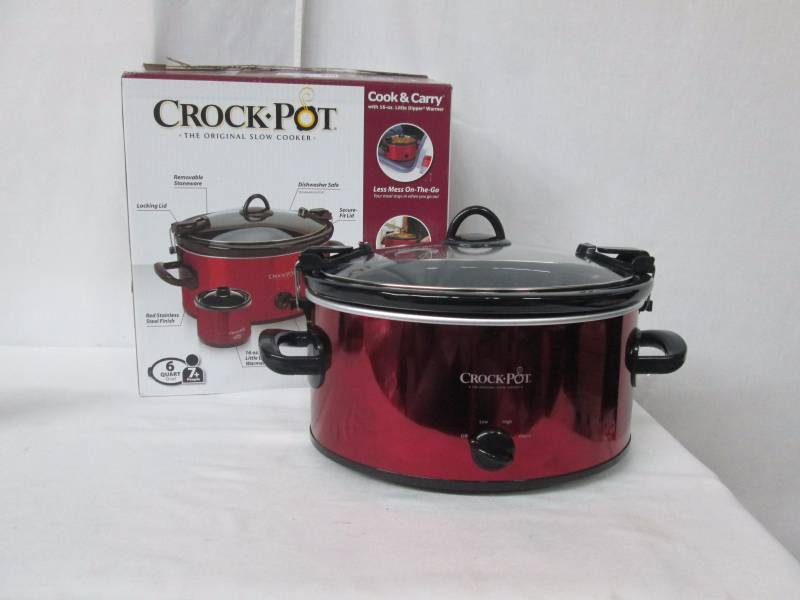 lot 32 image: Crock-Pot Cook & Carry 6-qt. Oval Slow Cooker