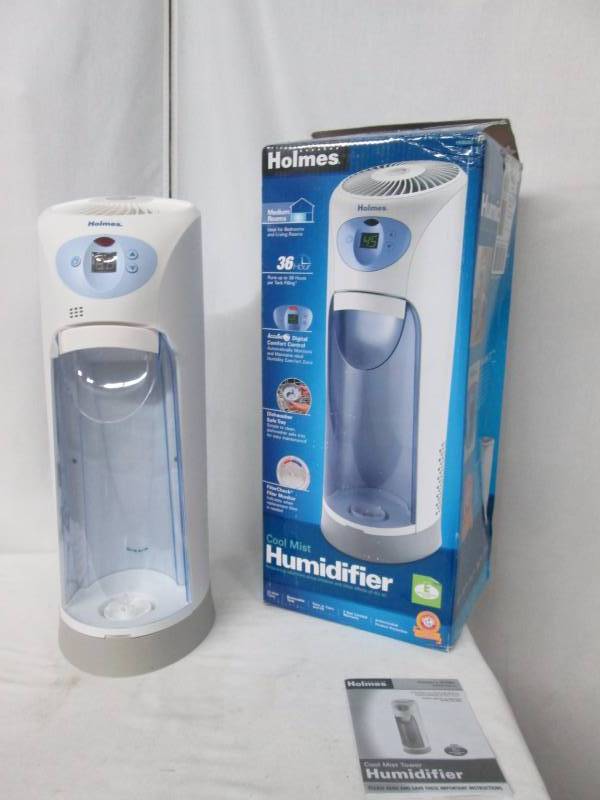 lot 24 image: Holmes Cool Mist Tower Humidifier