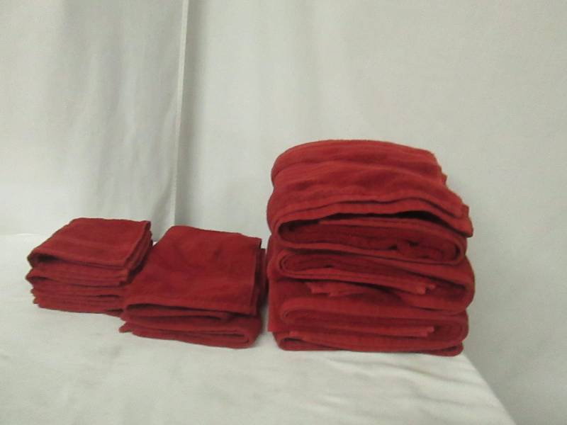 lot 59 image: Alcove Fast Dry 10-pc. Towel Set