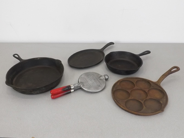 lot 13 image: Lot of Antique Cast Iron Skillets Etc Anti