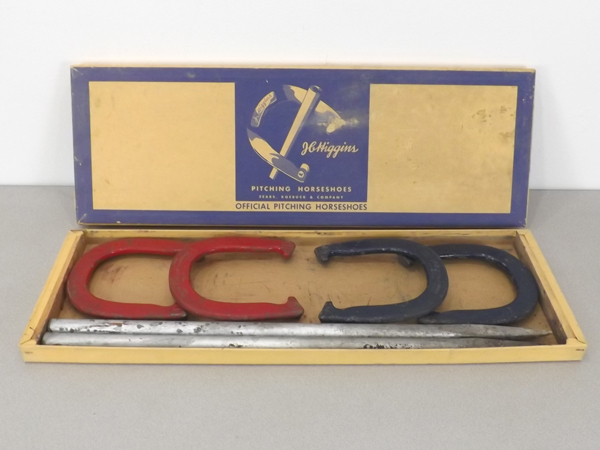 lot 40 image: Vintage JC Higgins Horseshoe Set in Original Box