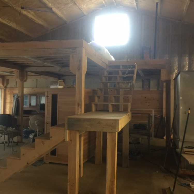 Mezzanine 20 x 30