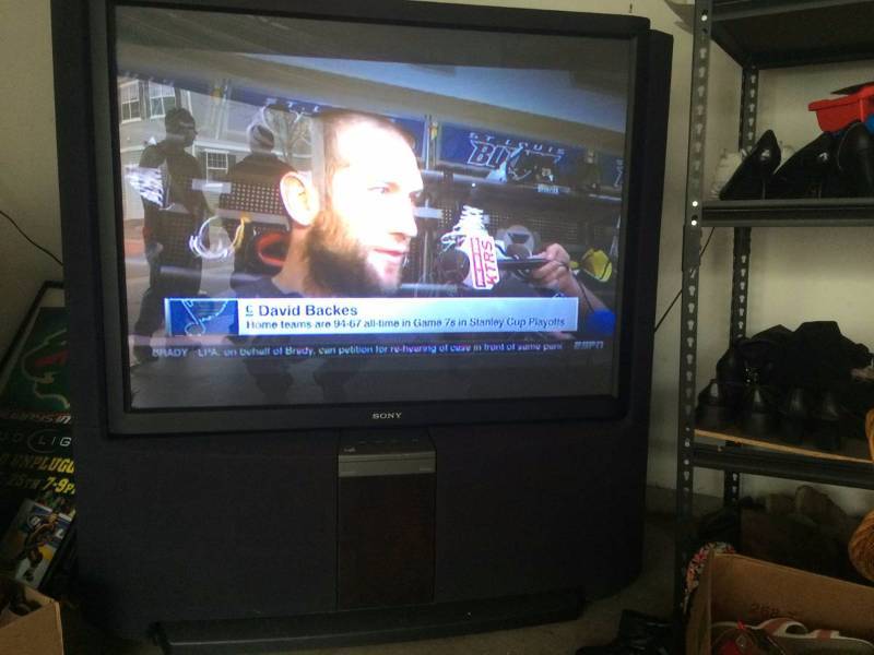 lot 13 image: Sony 53 Projection TV