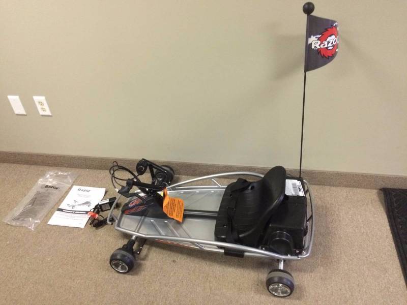 lot 12 image: New Razor Ground Force Electric Go-Kart